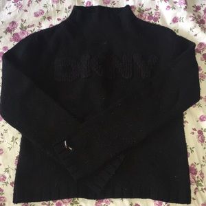 DKNY Sweater👜✨